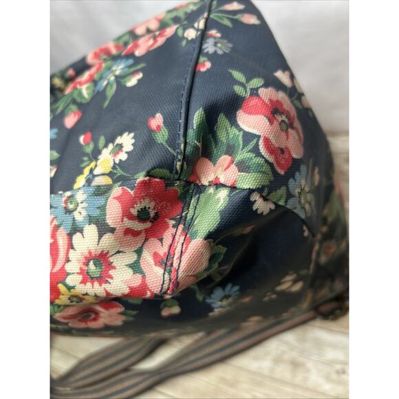 Cath Kidston Crossbody Bag NAVY BLUE Floral Matt Oil Cloth - Picture 10 of 16